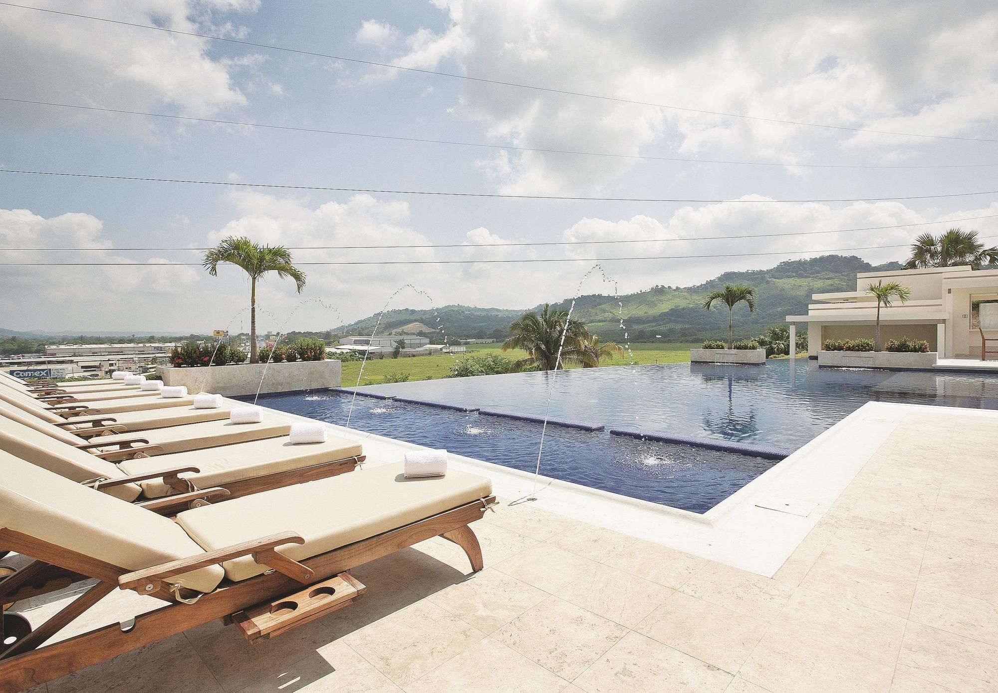 La Quinta By Wyndham Poza Rica Hotel Luaran gambar